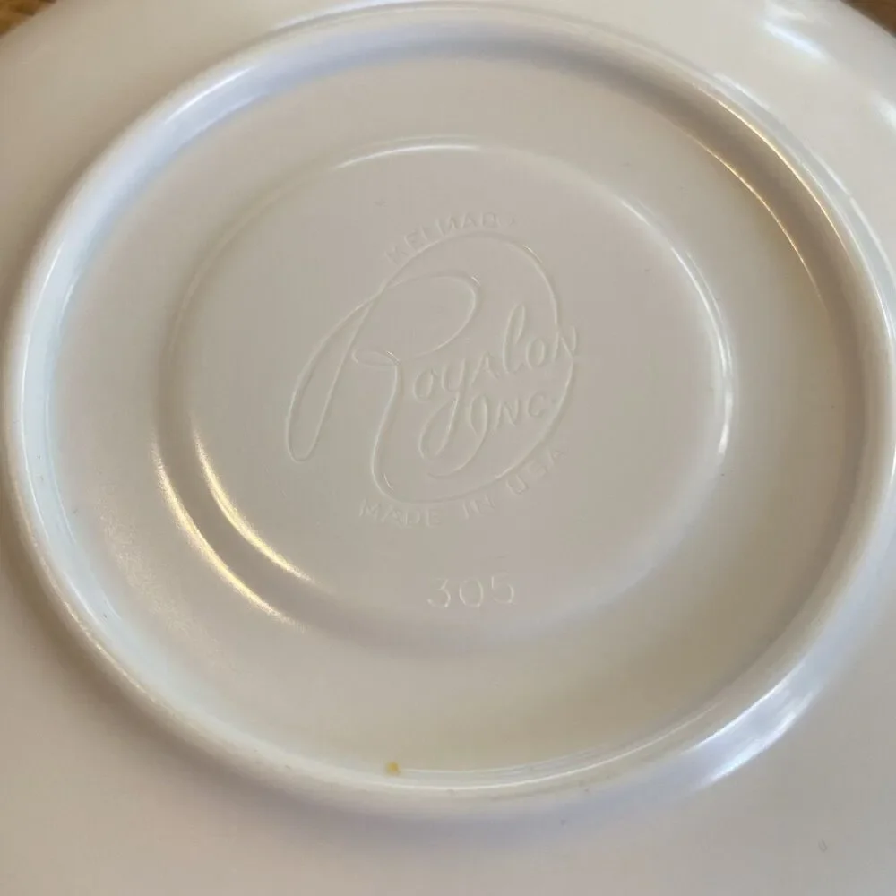 Royalon Melmac Purple Set of 13 Coffee Cups Small Plates Dinner Plate Vintage
